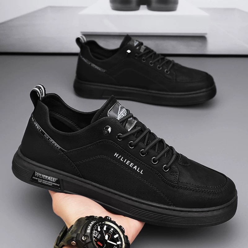 Classic Low-Top Canvas Lace-Up Shoes photo 3