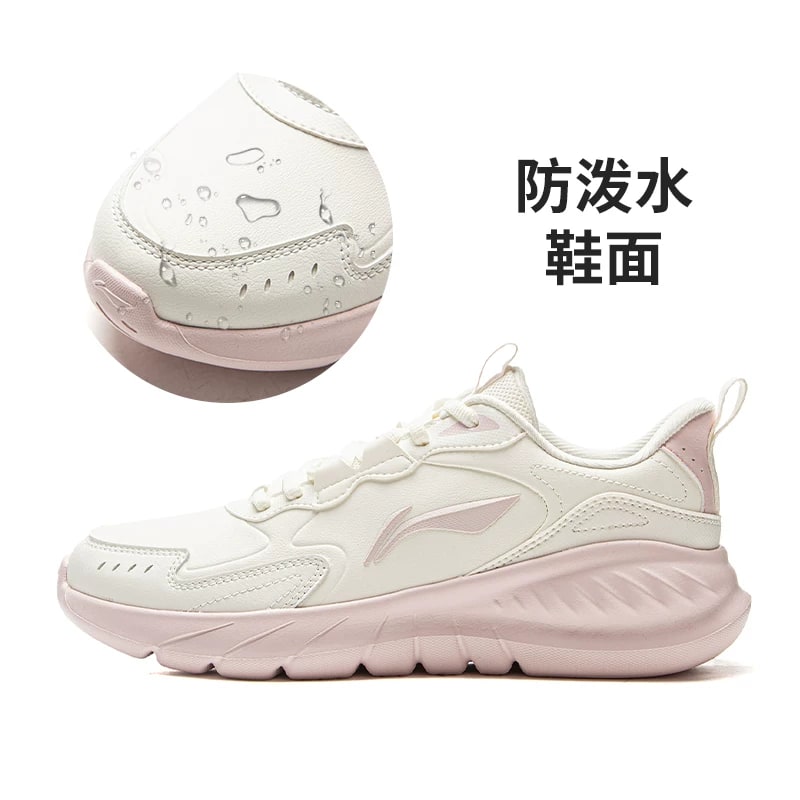 Women's Lightweight Running Shoe photo 3