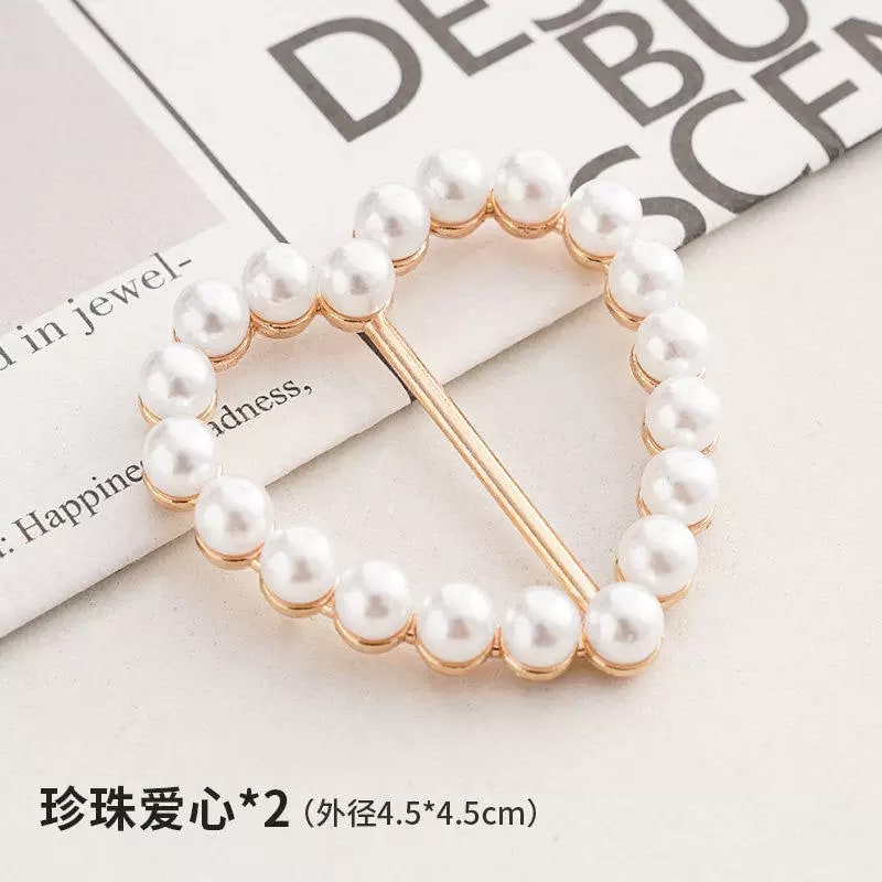 Elegant Pearl and Rhinestone Scarf Buckle Shirt Hem Clip photo 6