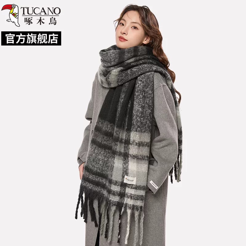 Tucano Checked Knit Winter Scarf photo 6