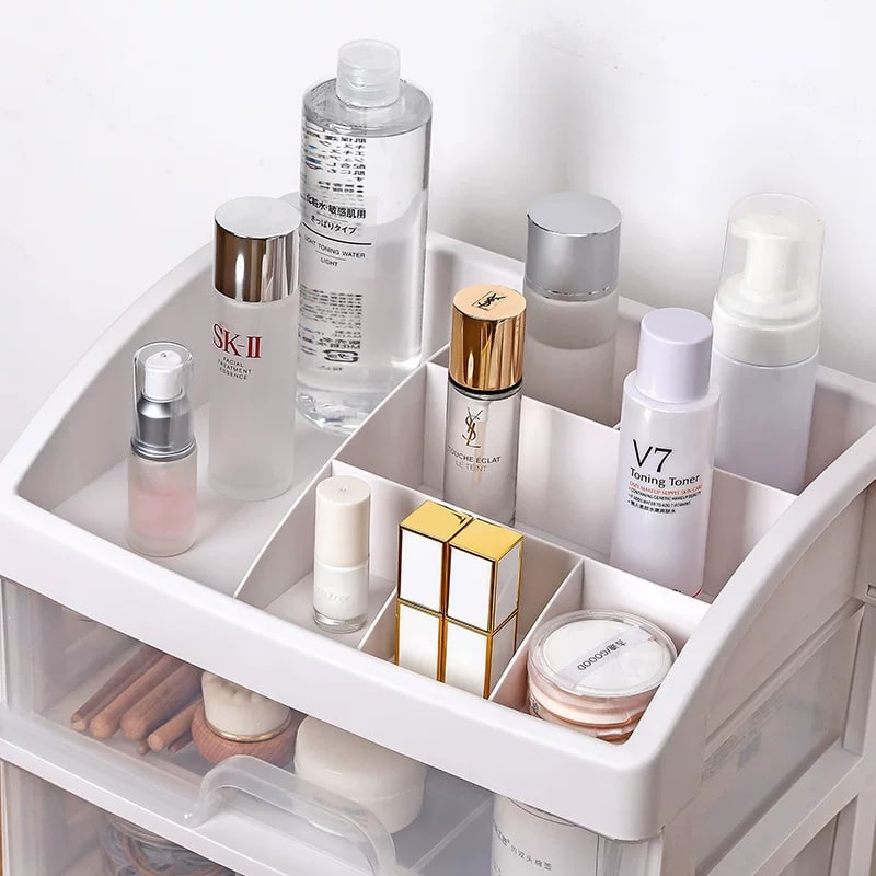 Clear Three-Drawer Cosmetic and Jewellery Organiser photo 3
