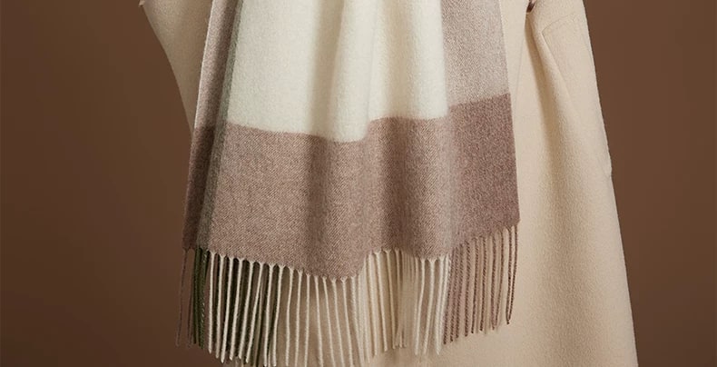 Shanghai Story Checked Lambswool Winter Scarf photo 4