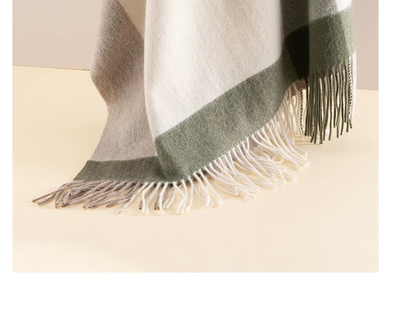 Shanghai Story Checked Lambswool Winter Scarf photo 3