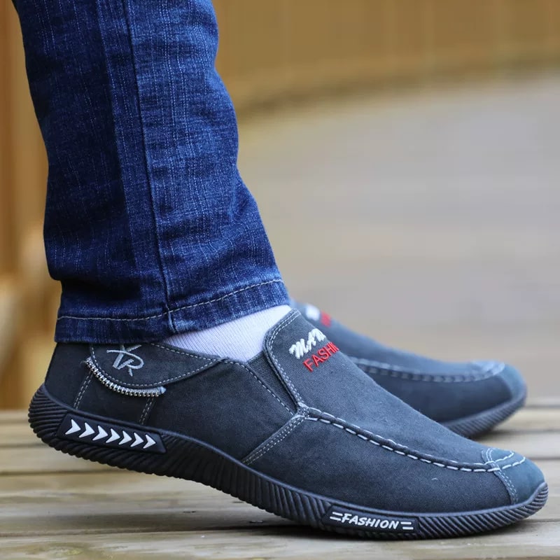 Men's Slip-On Canvas Casual Shoes photo 6