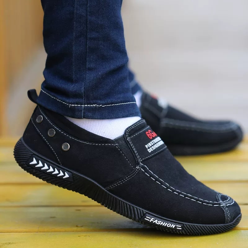 Men's Slip-On Canvas Casual Shoes photo 2