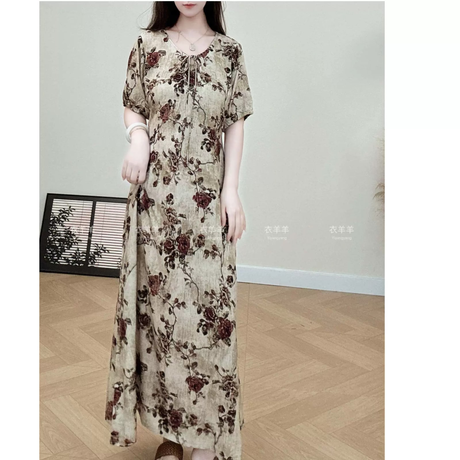 Floral Cinched-Waist Midi Dress - Oriental Style photo 6