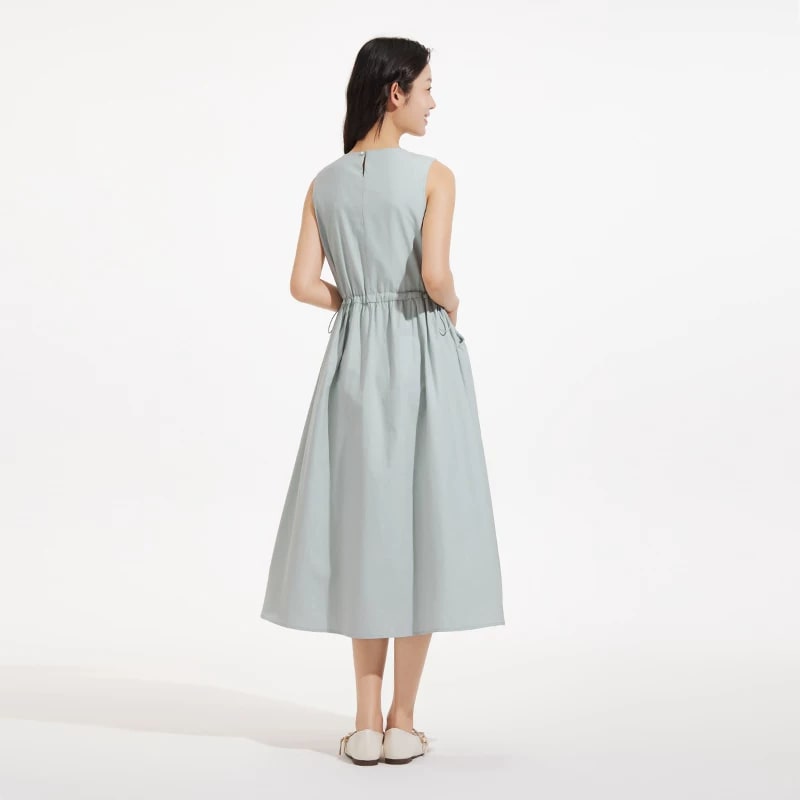 Women's Sleeveless Gathered-Waist Midi Dress photo 3