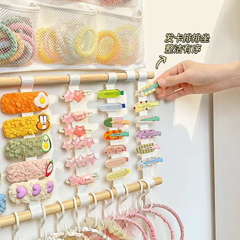 Kids' Wall-Hanging Hair Accessory Organiser photo 5