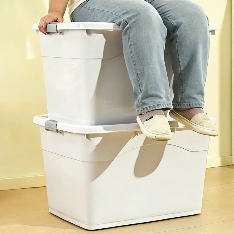 Extra Large Lidded Plastic Storage Crate on Wheels photo 4