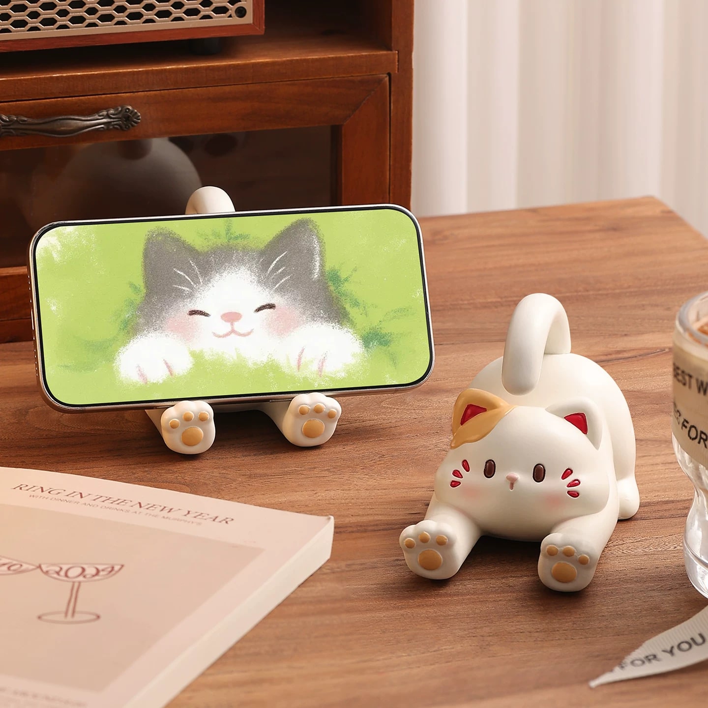 Resin Cat Phone Stand Desk Ornament photo 2