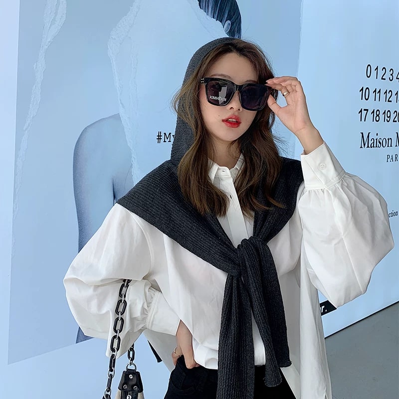 Korean-Style Knit Hood and Scarf Cape photo 5