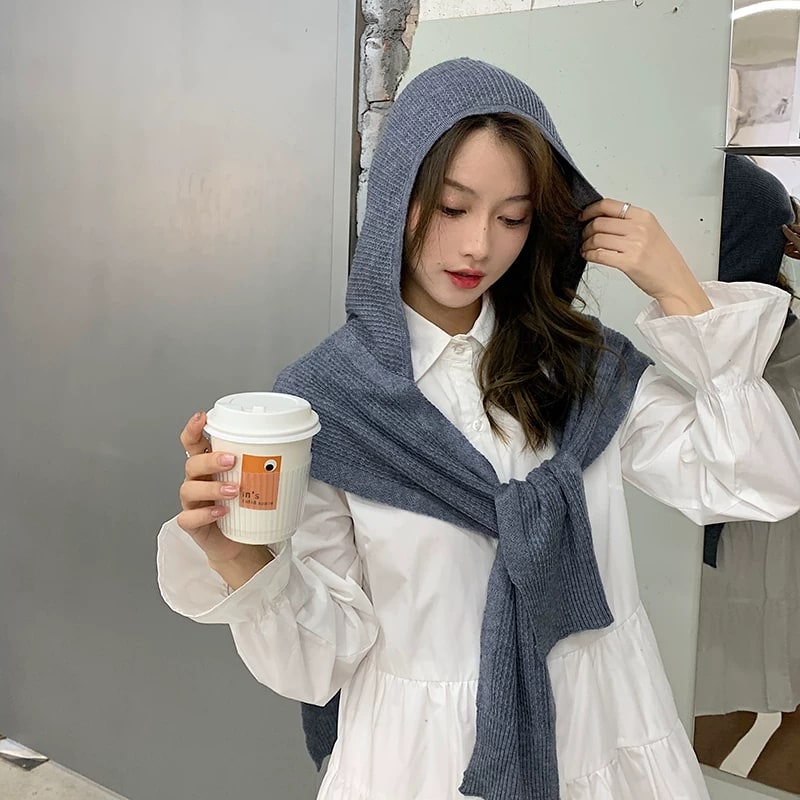 Korean-Style Knit Hood and Scarf Cape photo 4