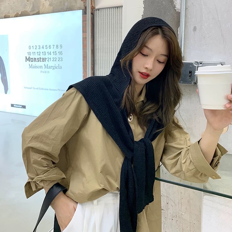 Korean-Style Knit Hood and Scarf Cape photo 6