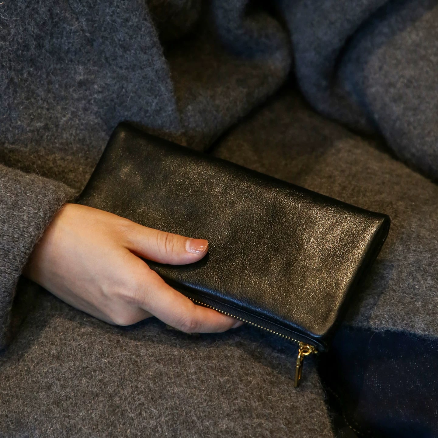 Vegetable-Tanned Full-Grain Leather Long Wallet photo 3