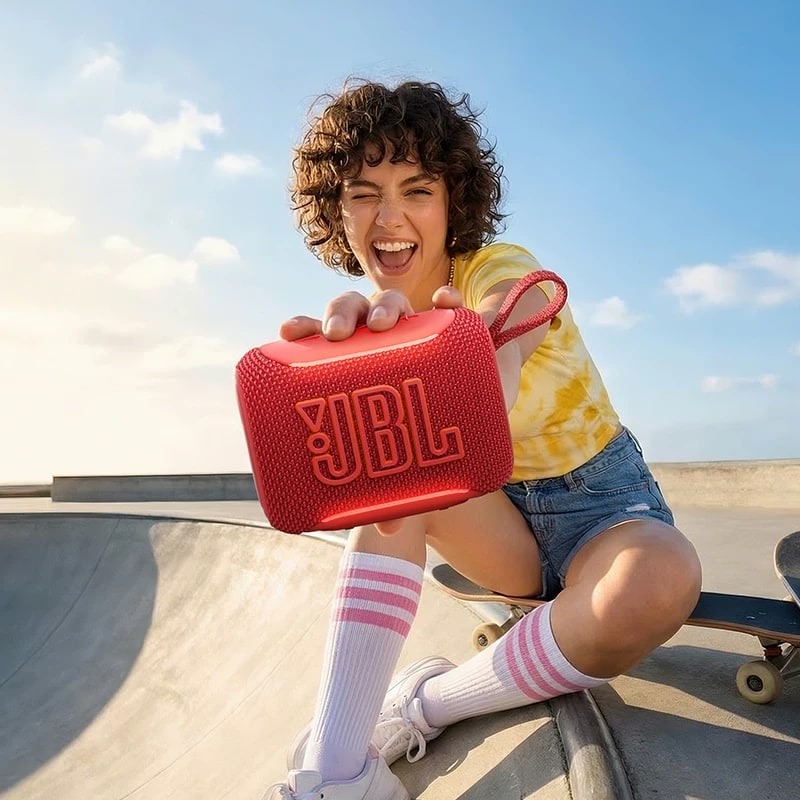 JBL GO 5 Portable Bluetooth Speaker photo 3