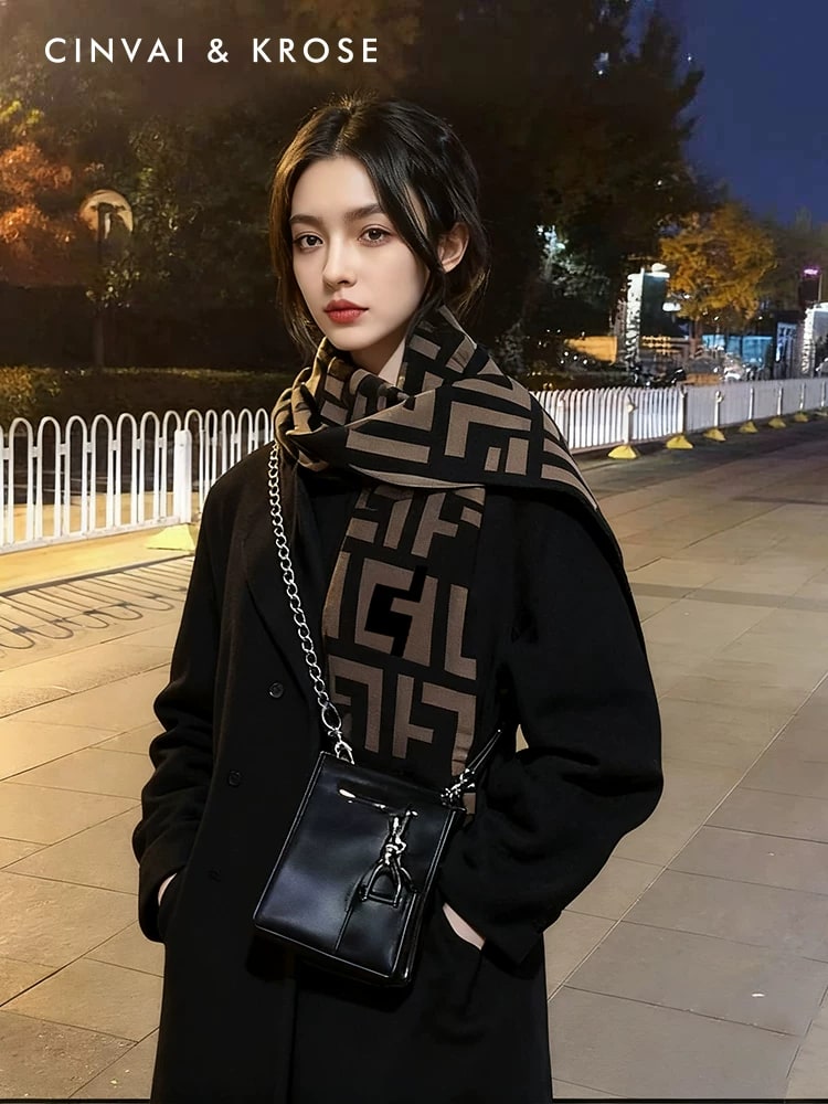 CinvaiKrose Thick Knit Scarf and Shawl photo 4