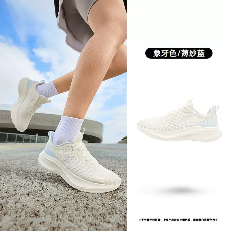 Lightweight Breathable Mesh Running Shoes for Women photo 4
