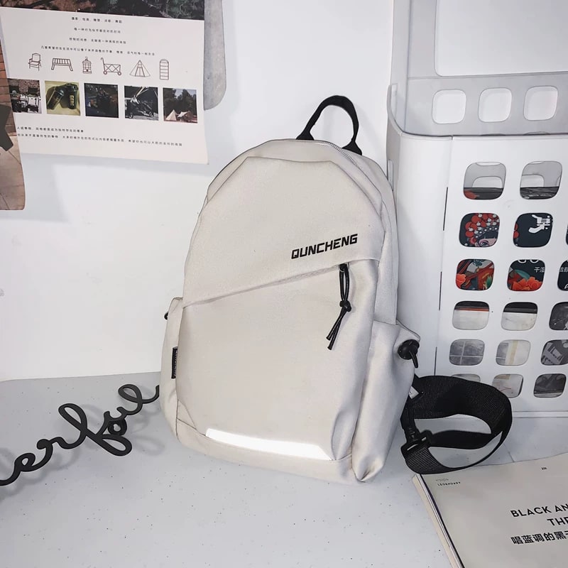 QUNCHENG Lightweight Sling Chest Bag