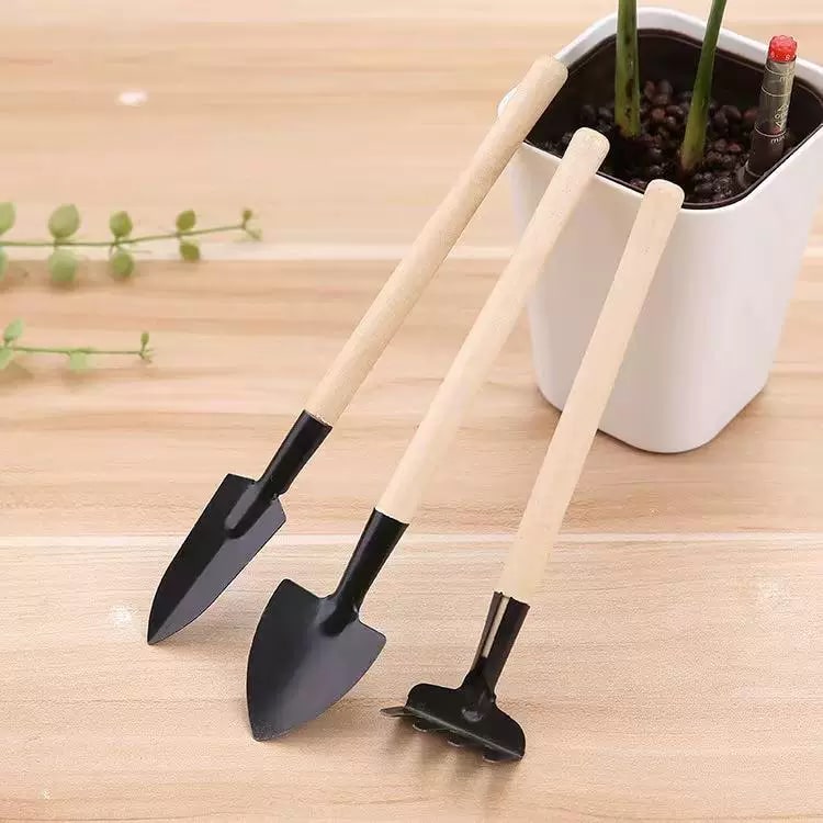 Mini Three-Piece Gardening Tool Set photo 2