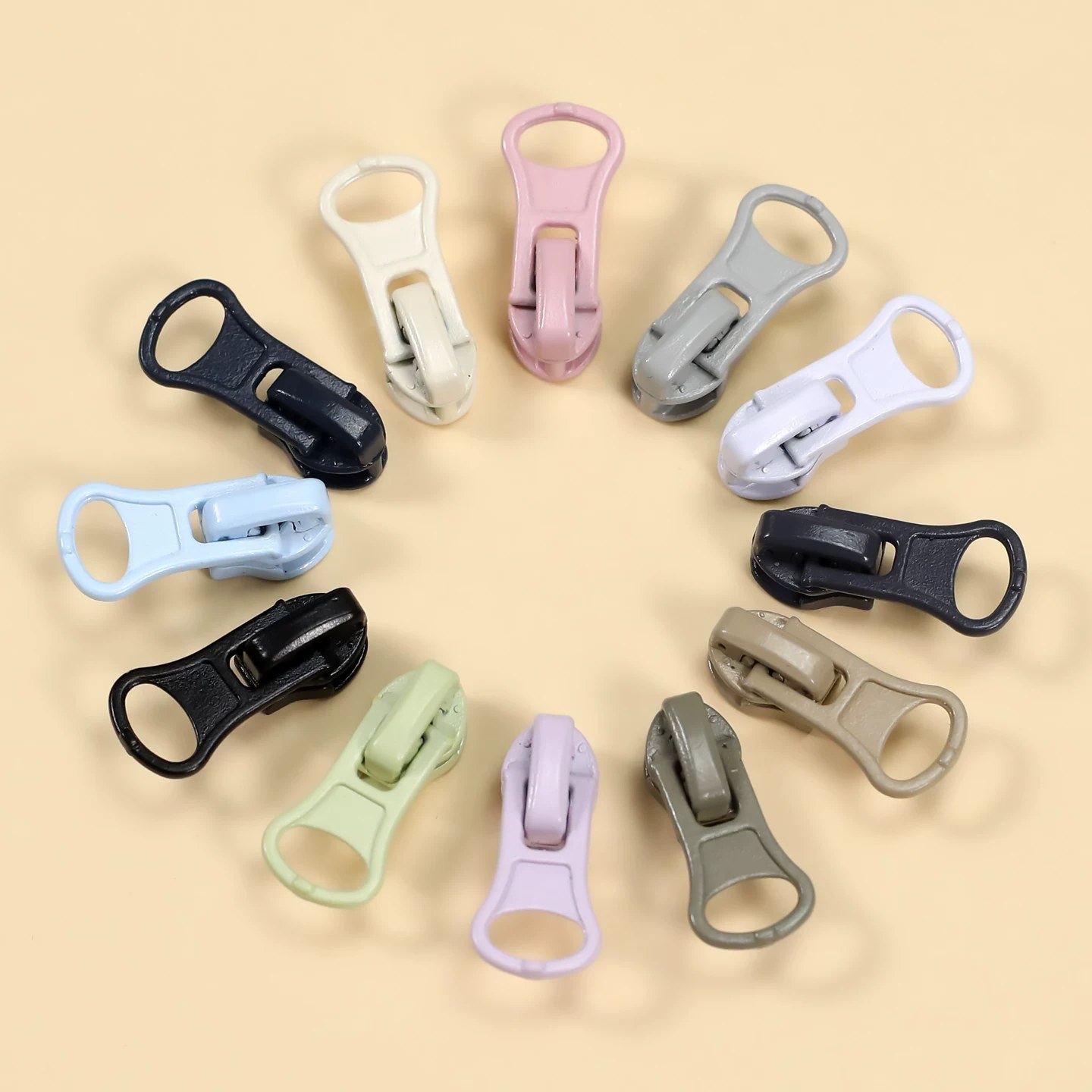 Reverse-Coil Nylon Zipper Pulls — Fashion on G+ Market