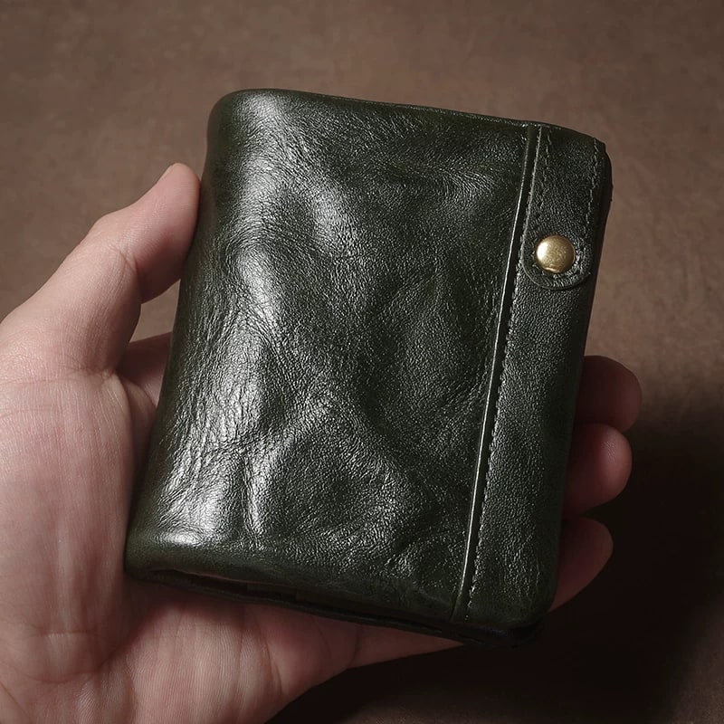 Compact Vegetable-Tanned Cowhide Bifold Wallet photo 4