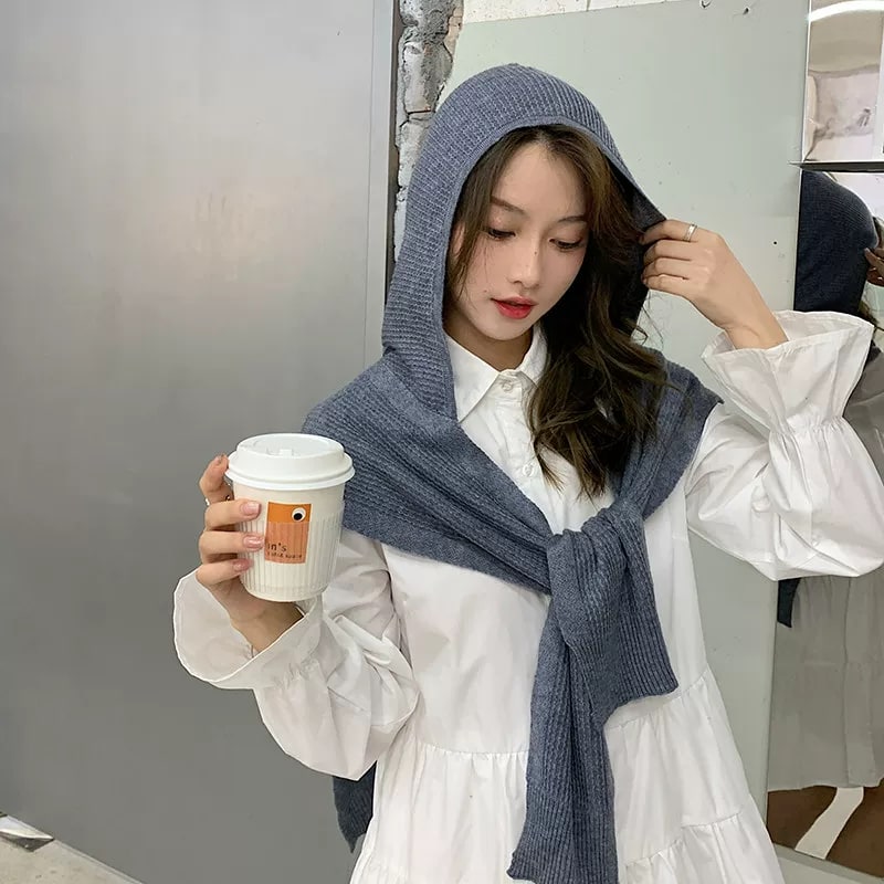 Women's Knitted Hooded Shoulder Wrap photo 4