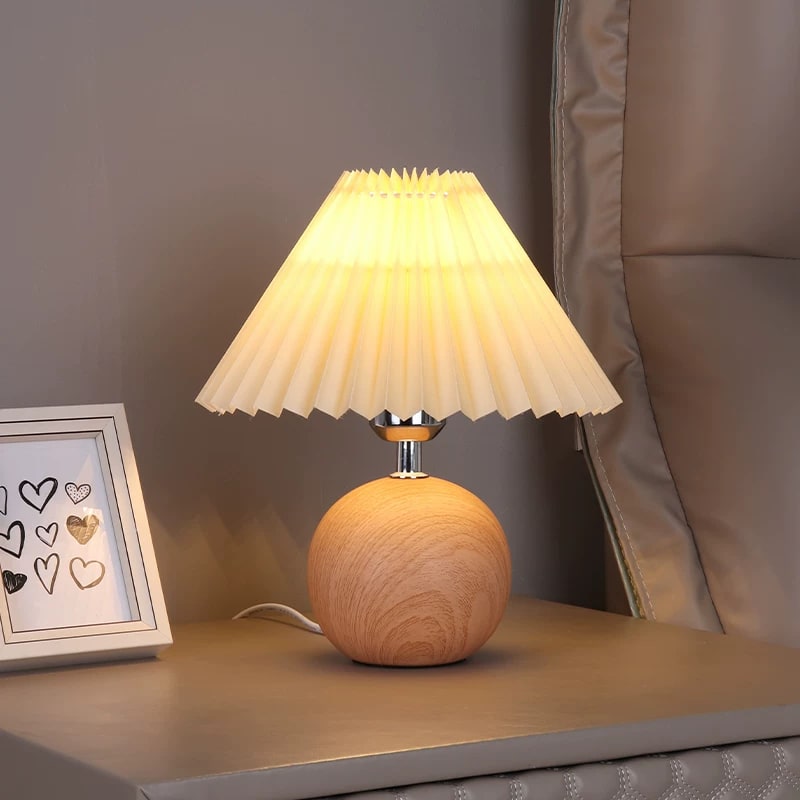 Retro Pleated-Shade Bedside Table Lamp photo 2