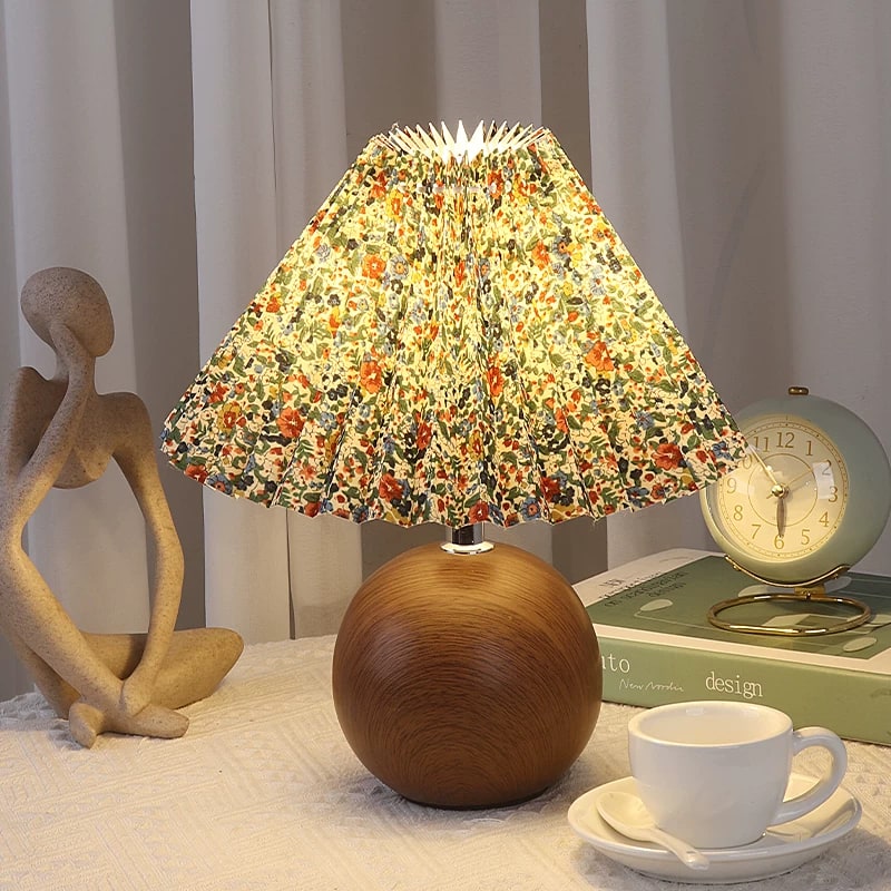 Retro Pleated-Shade Bedside Table Lamp photo 3