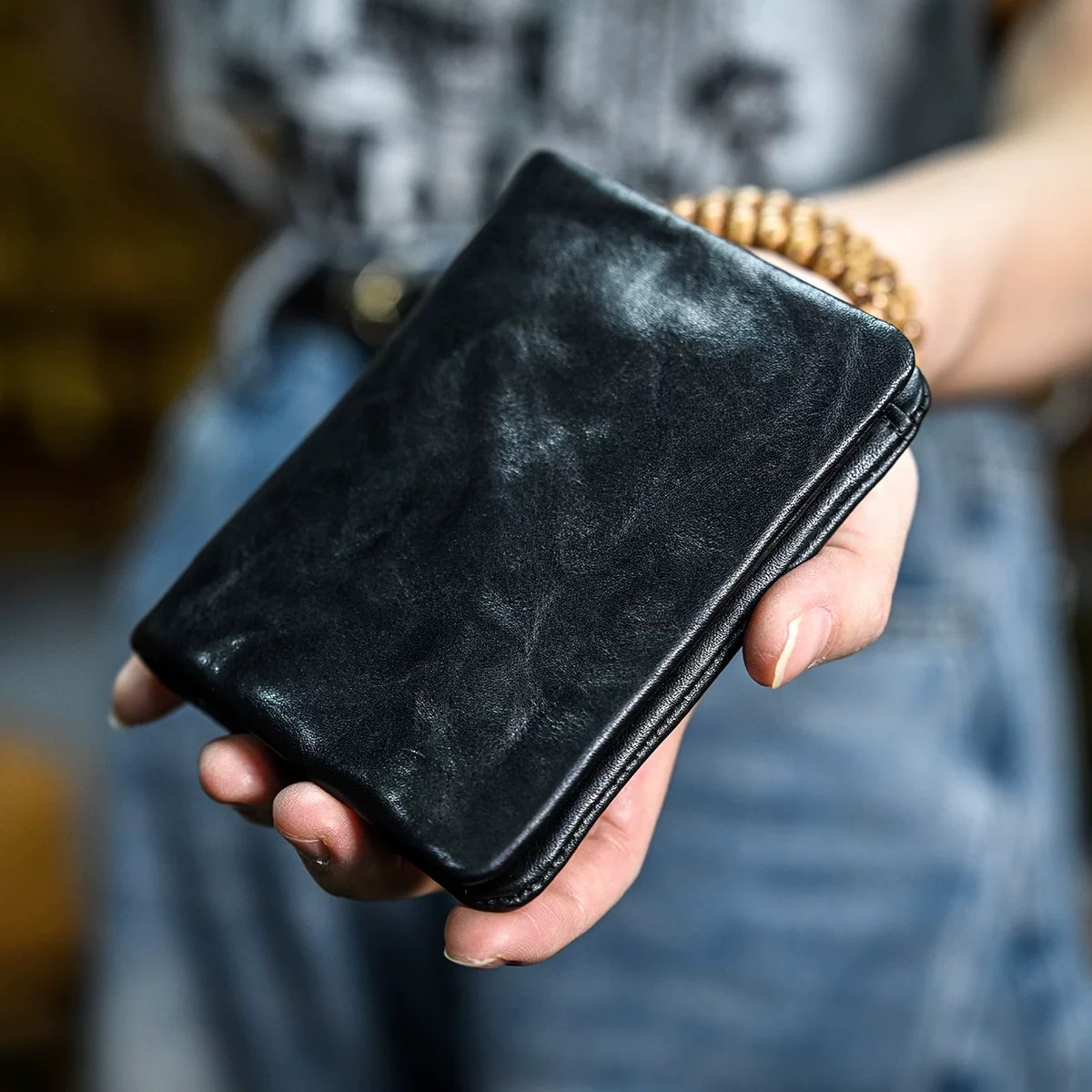 Vegetable-Tanned Cowhide Bifold Wallet photo 4