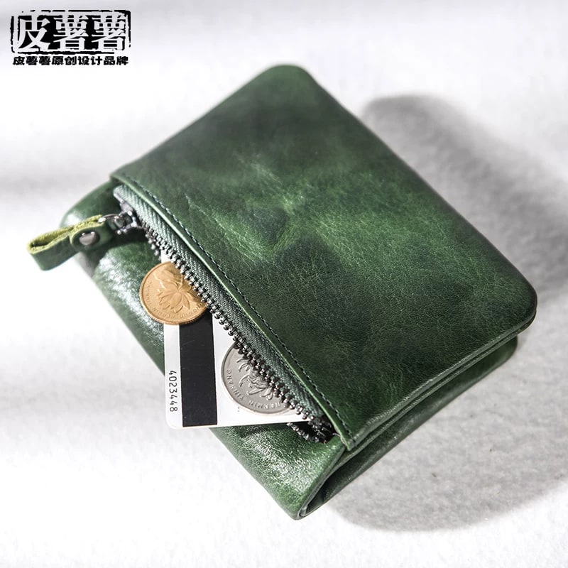 Vegetable-Tanned Cowhide Bifold Wallet photo 5