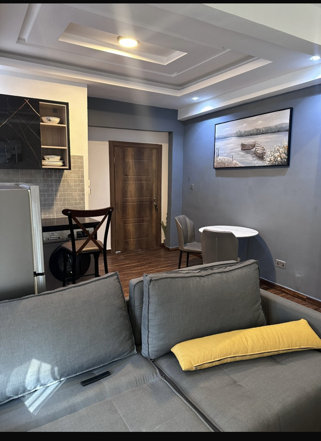 Short-Let Airbnb at Ashaley Botwe School Junction photo 2