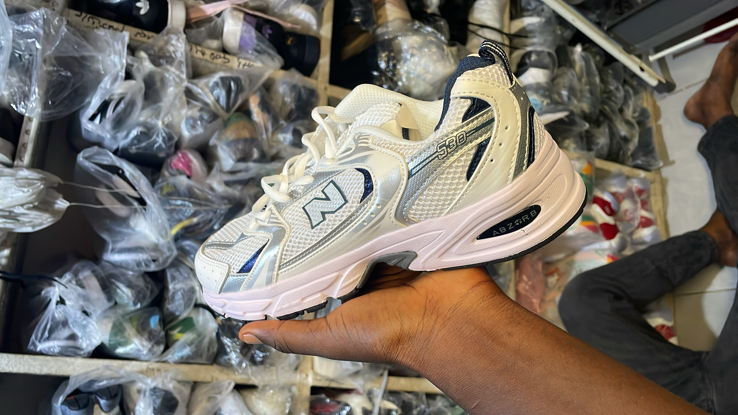 NEW BALANCE photo 2