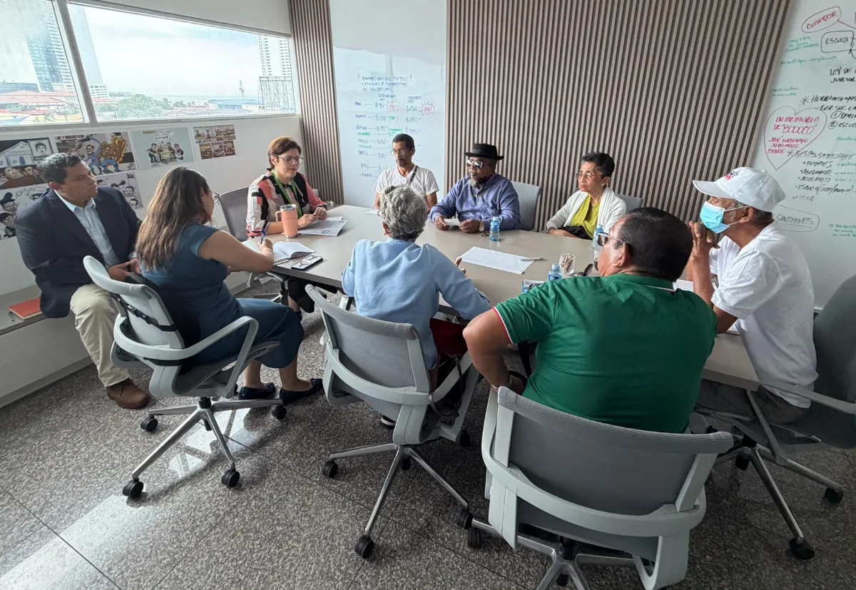 A través de una línea de WhatsApp, los interesados pueden coordinar citas para presentar propuestas y dialogar directamente sobre temas de interés público.