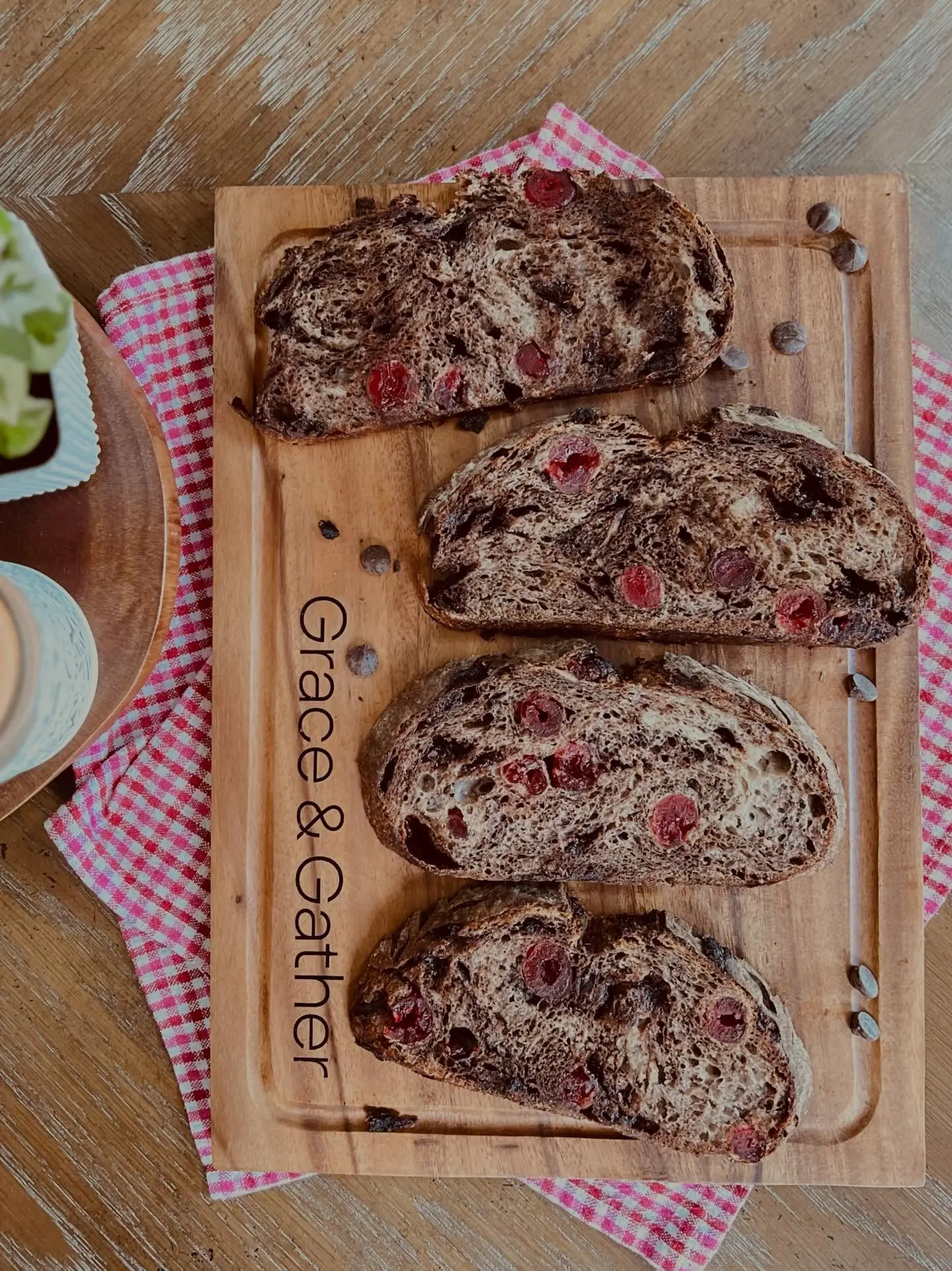 Gather ‘round something sweet this Valentine’s. 3