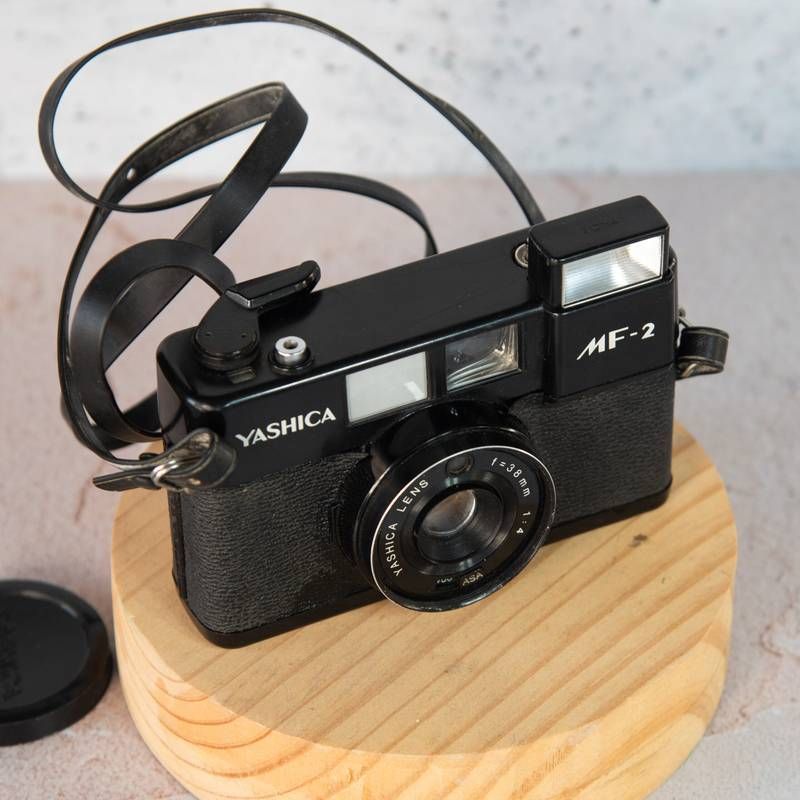 Yashica MF-2