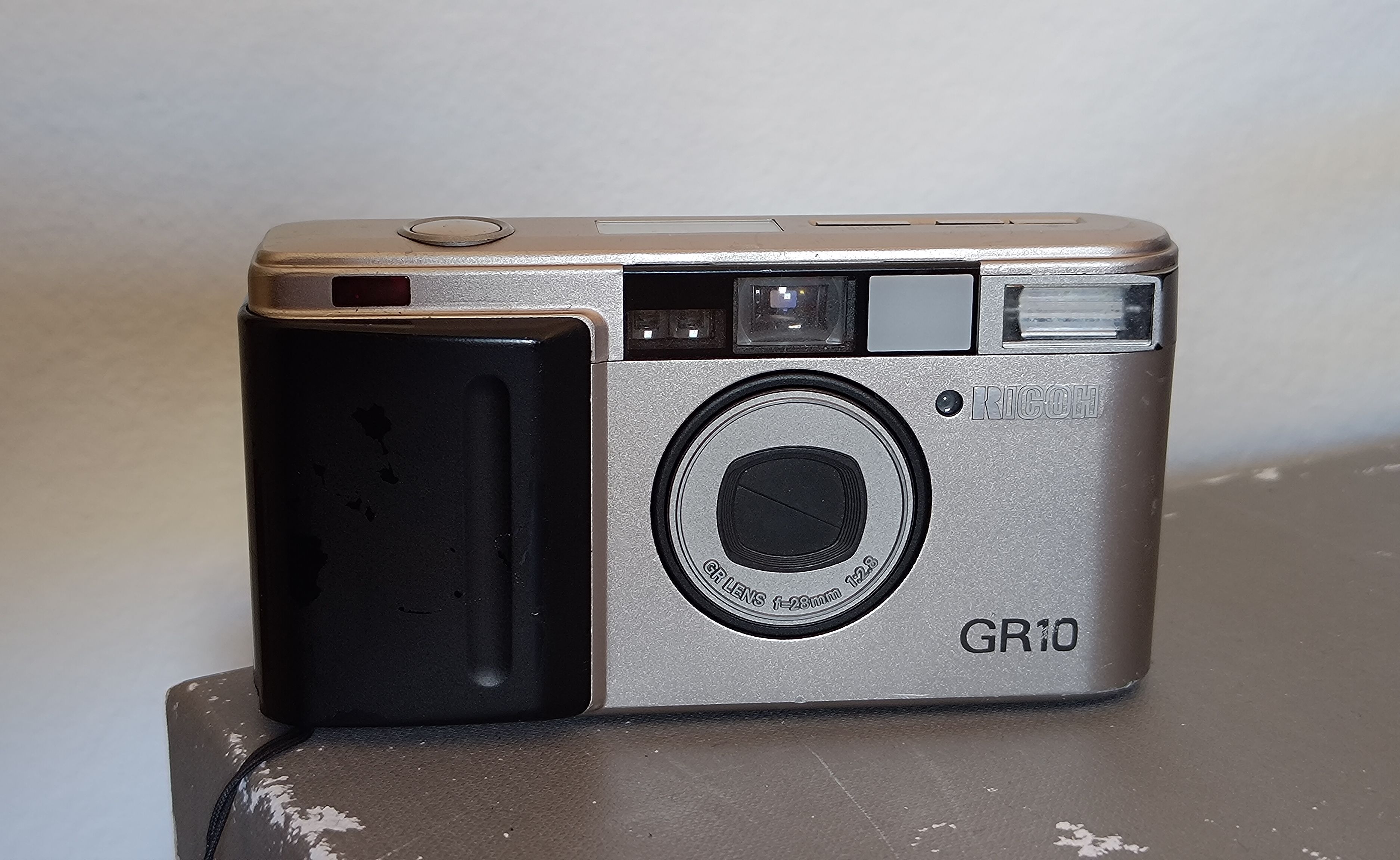 Ricoh GR10