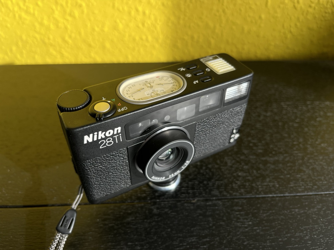 Nikon 28 Ti
