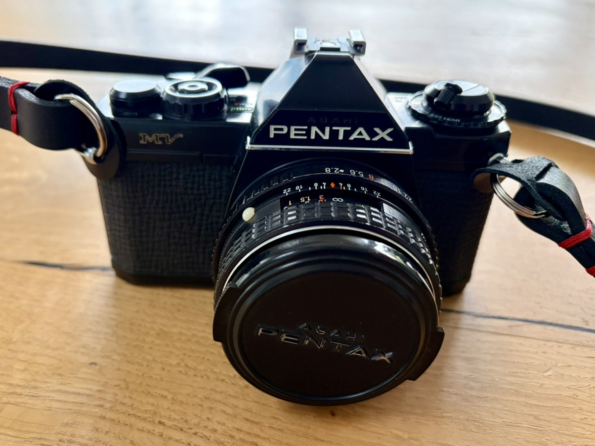 Pentax MV