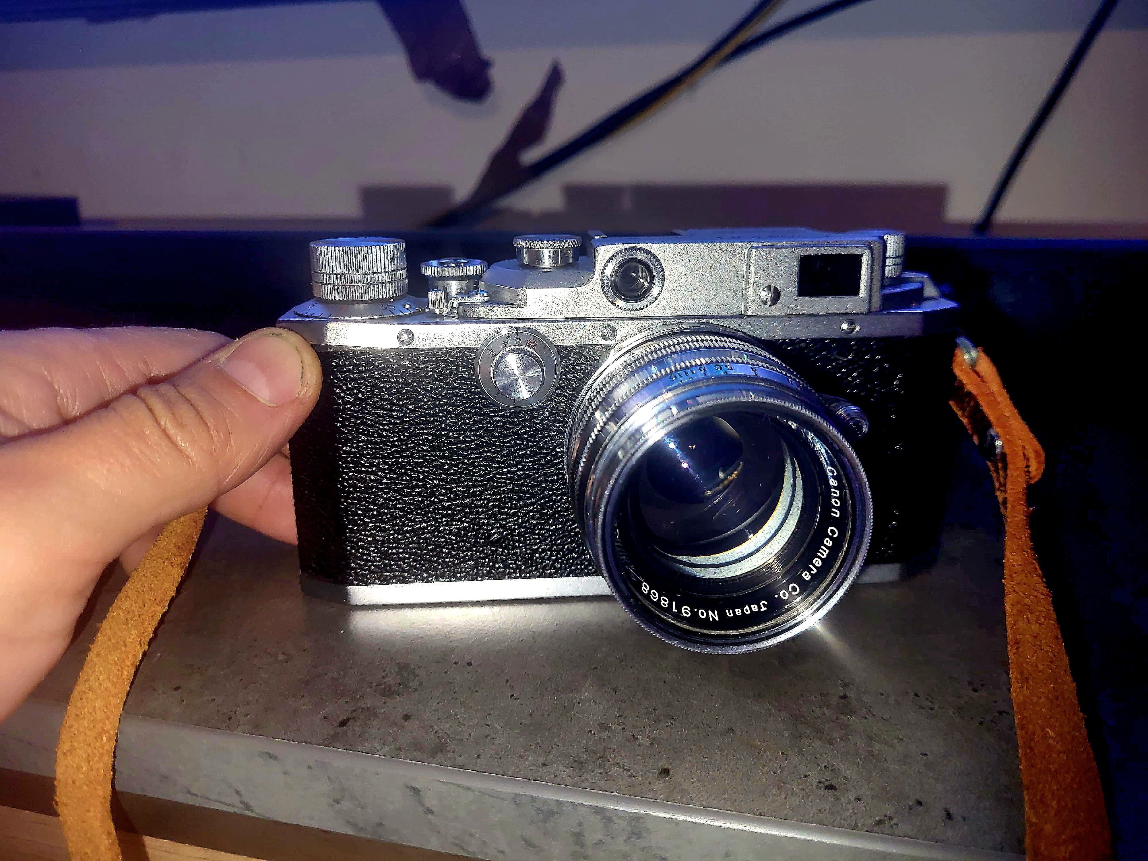 Canon II D