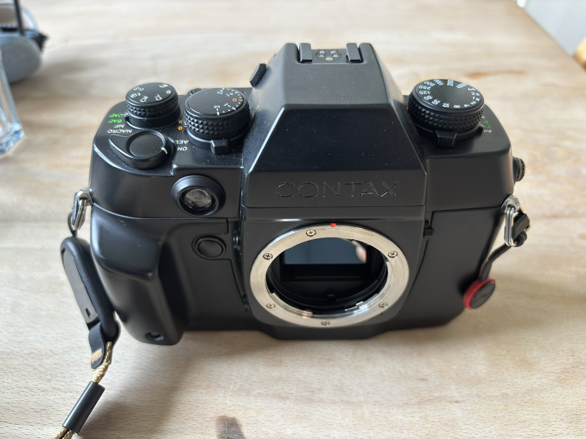 CONTAX AX