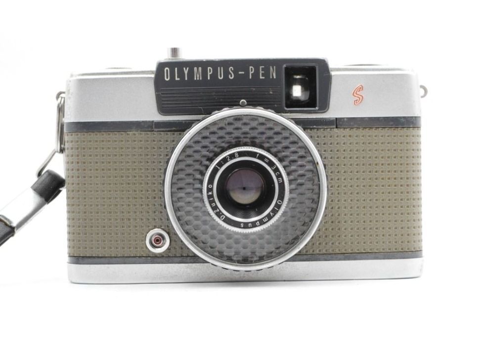 Olympus PEN EES