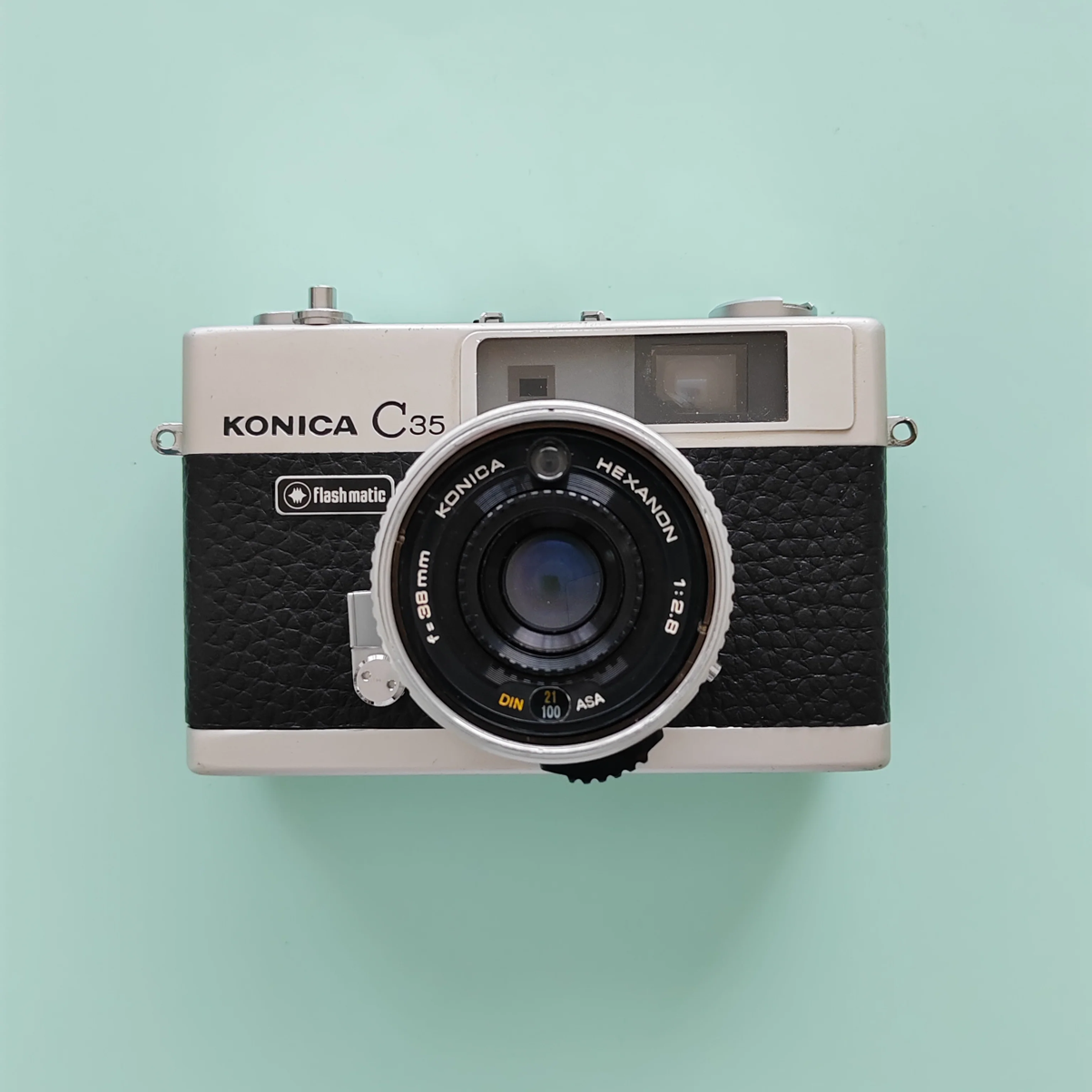 Konica C35 Flashmatic