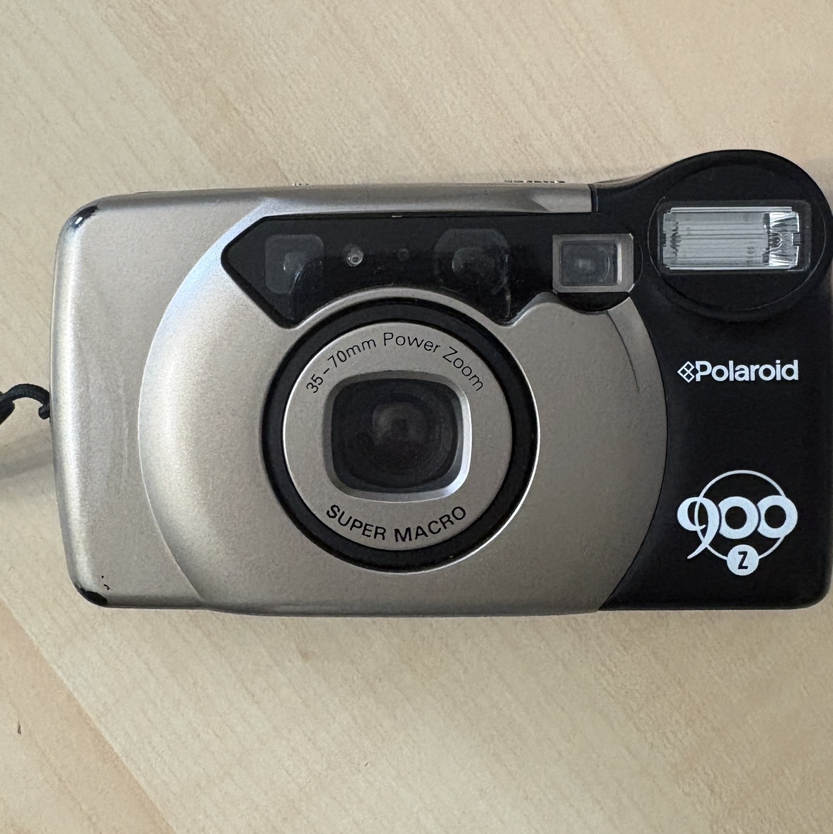 Polaroid 900Z
