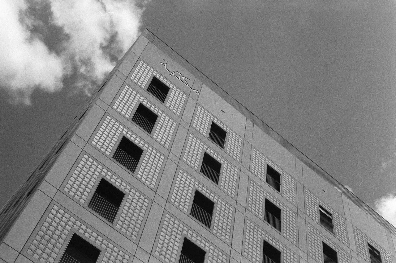 yf.analog