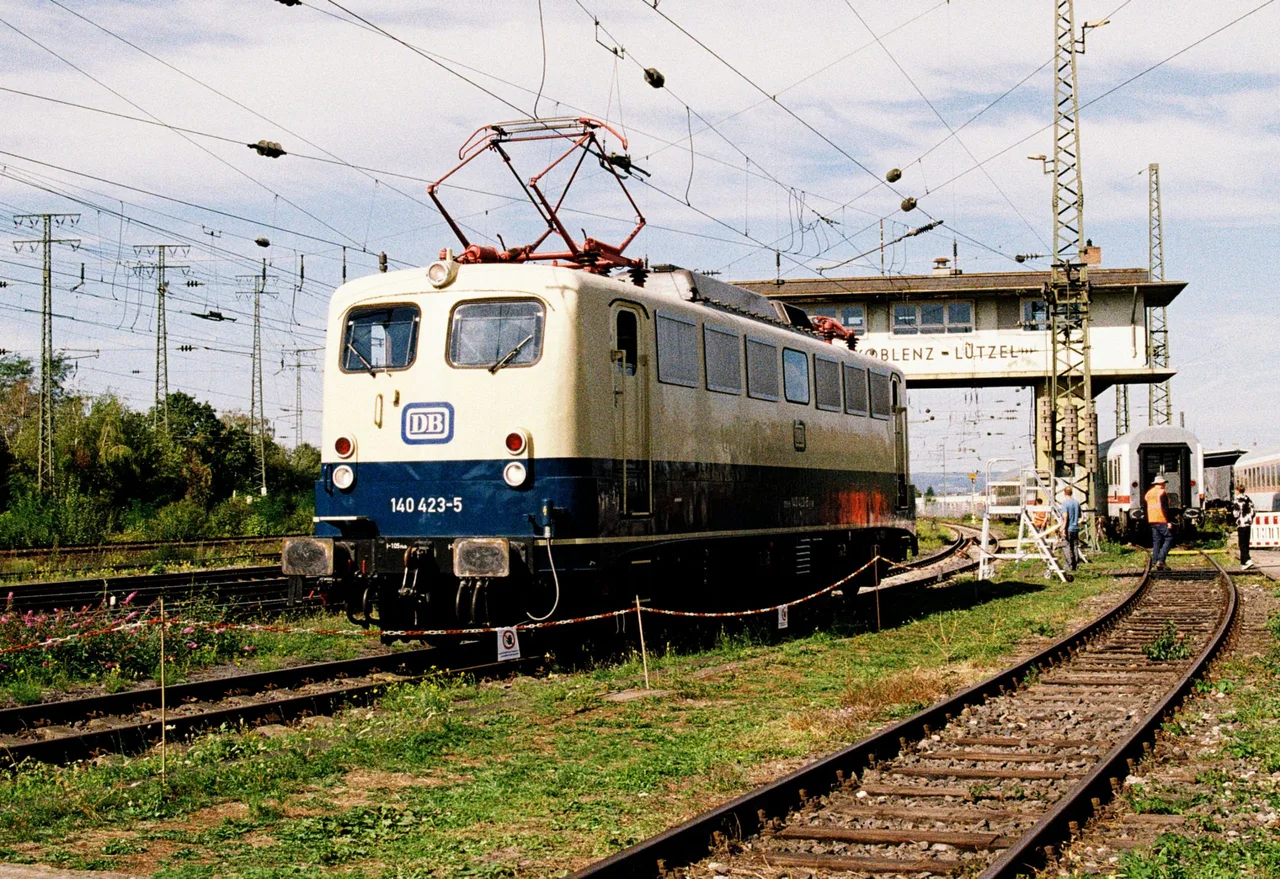 W. GR.
