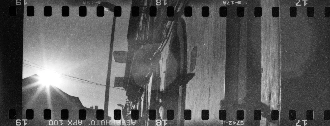 Voigtländer BESSA I · AGFA APX 100