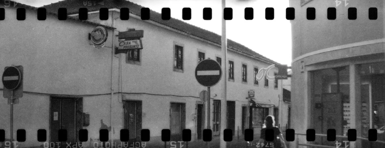 Voigtländer BESSA I · AGFA APX 100