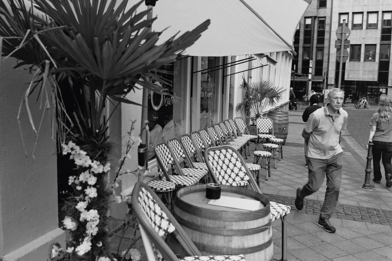 Leica M6 classic · Adox HR-50
