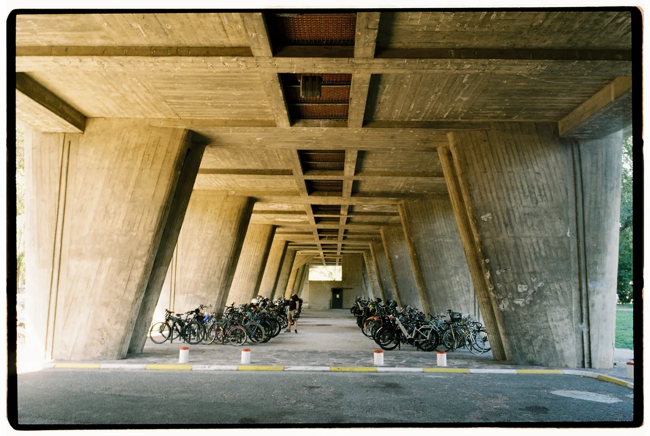 Contax G2