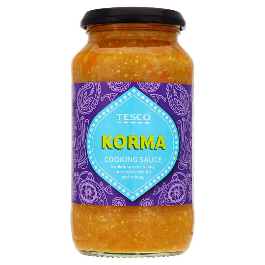 Tesco Korma enyhén csípős curry szósz kókusszal és szárított vöröshagymával 500 g